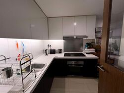 Waterfront Waves (D16), Condominium #560441141